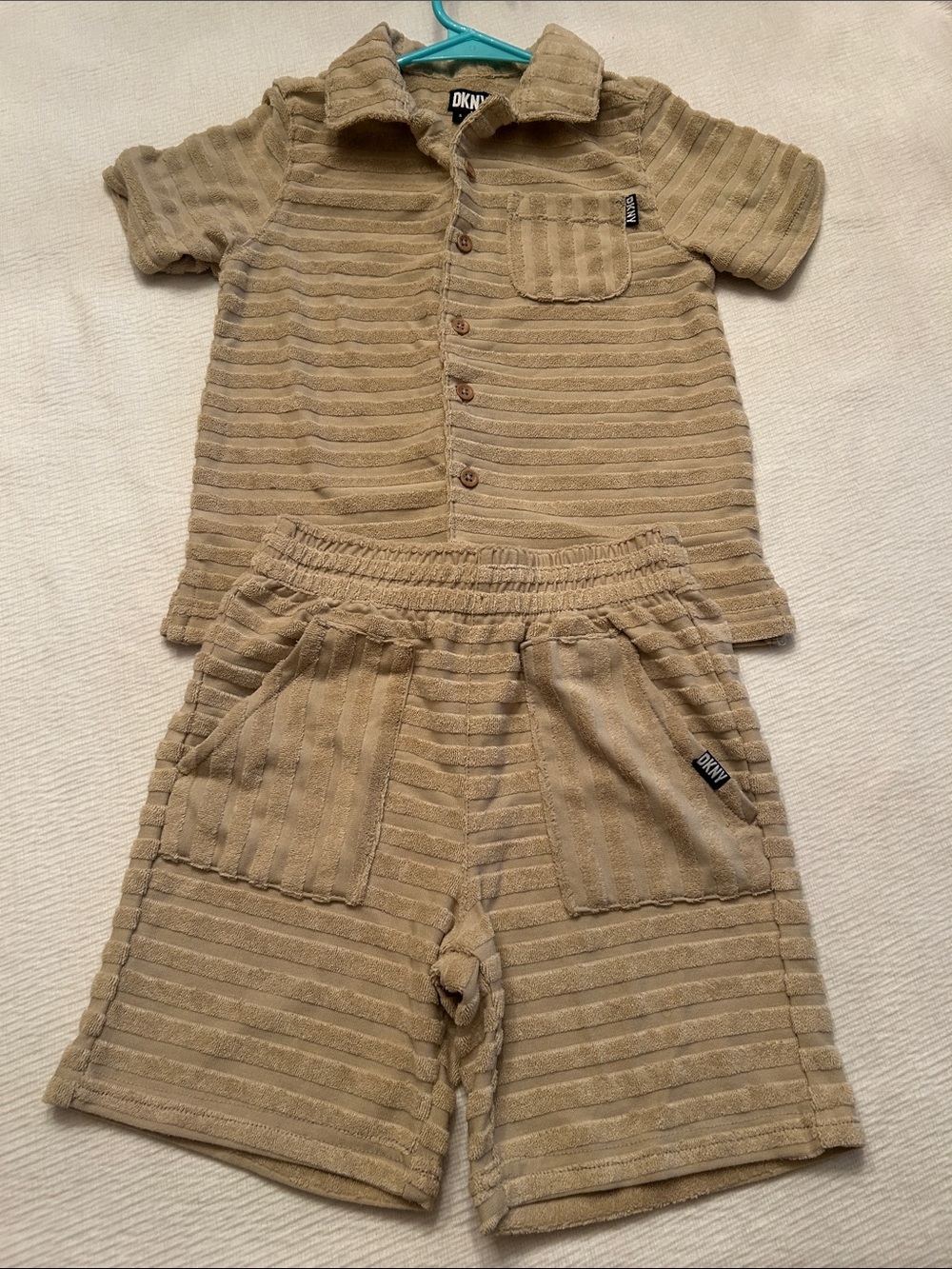 DKNY Kids Tan Ribbed Top & Bottom Pull-On Size 5